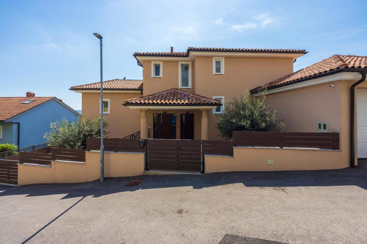 Apartamento Dolly Lux Crikvenica Exterior foto