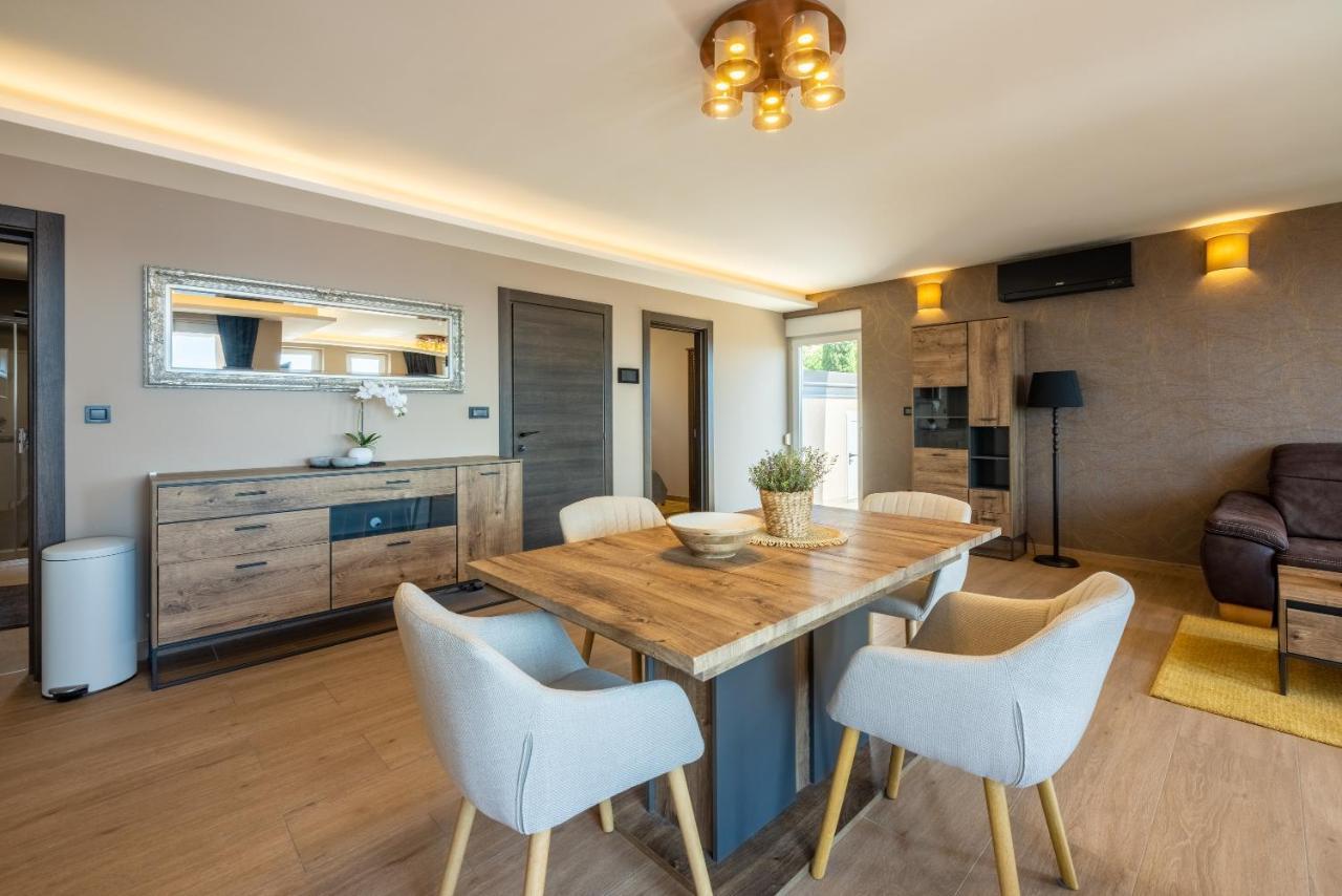 Apartamento Dolly Lux Crikvenica Exterior foto
